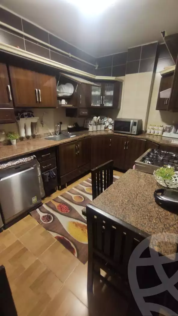 https://aqarmap.com.eg/en/listing/5632855-for-rent-cairo-6th-of-october-el-ahyaa-neighborhood-5th