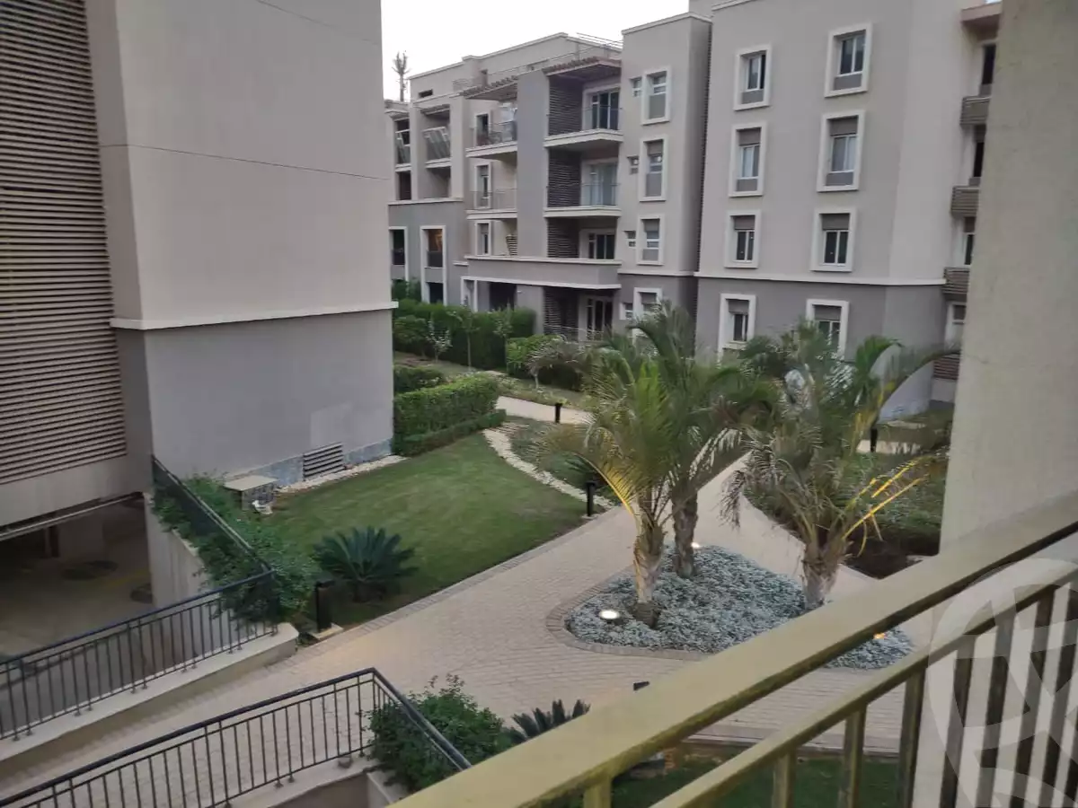 https://aqarmap.com.eg/en/listing/5634253-for-sale-cairo-6th-of-october-compounds-october-plaza