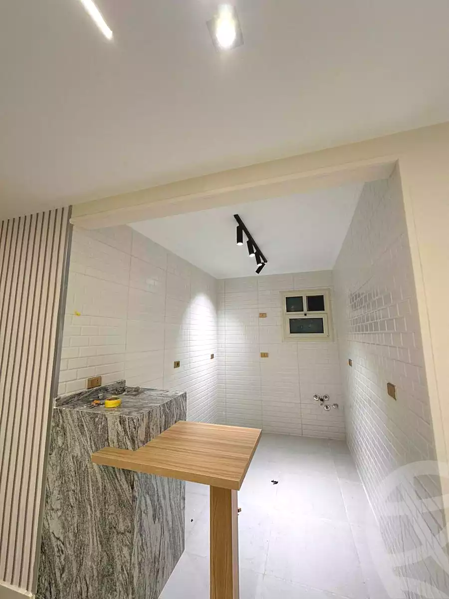 https://aqarmap.com.eg/ar/listing/5638451-for-sale-cairo-el-maadi-zahraa-el-maadi-kmbwnd-lhy-lytly-trst-jrwb