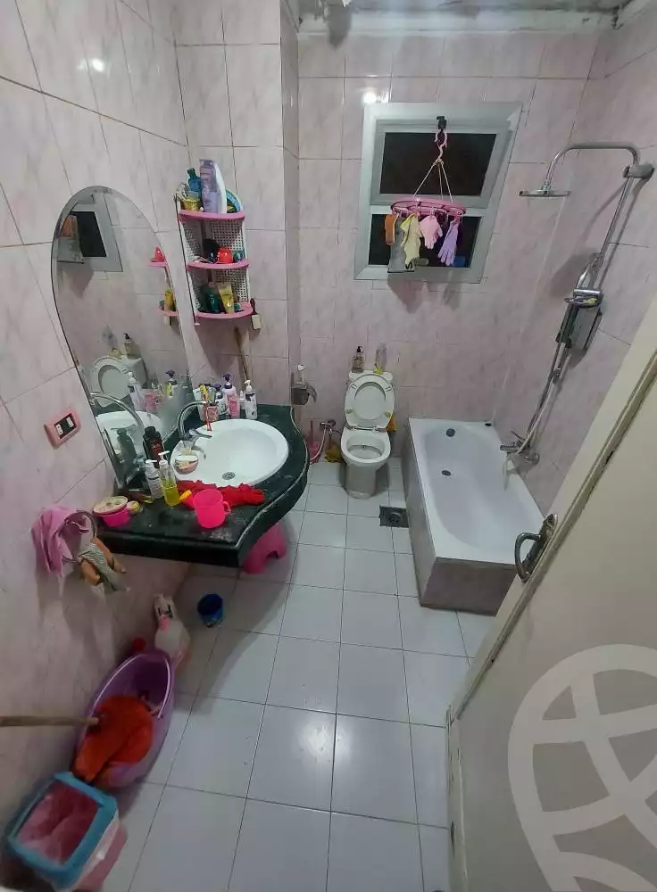https://aqarmap.com.eg/ar/listing/5639798-for-sale-cairo-helwan-el-ezba-el-qebliah-ragheb-st