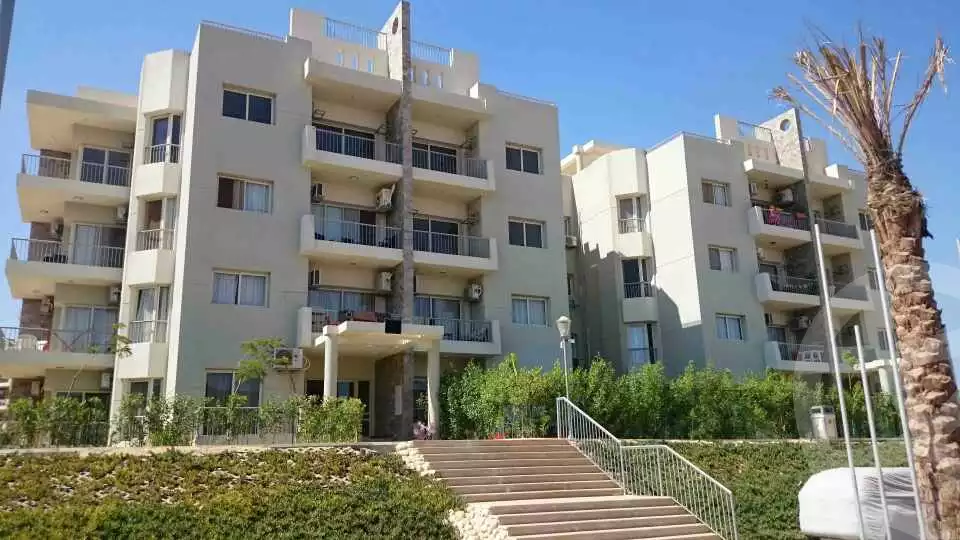 https://aqarmap.com.eg/en/listing/5645236-for-rent-cairo-el-sheikh-zayed-city-compounds-dh-drys