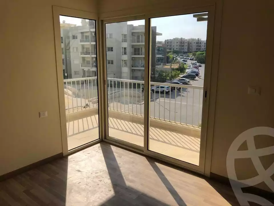 https://aqarmap.com.eg/en/listing/5645236-for-rent-cairo-el-sheikh-zayed-city-compounds-dh-drys