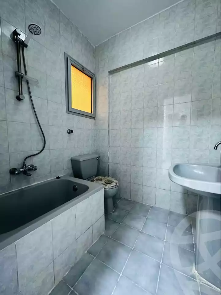 https://aqarmap.com.eg/en/listing/5648717-for-sale-alexandria-l-jmy-shataa-el-nakheel