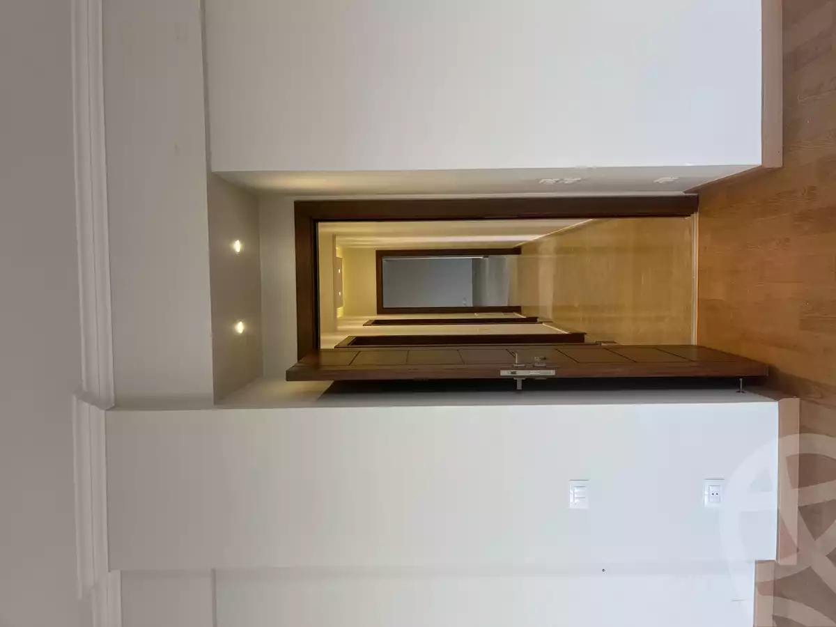 https://aqarmap.com.eg/en/listing/5969460-for-rent-cairo-new-cairo-compounds-hyde-park-centre-ville-hyde-park