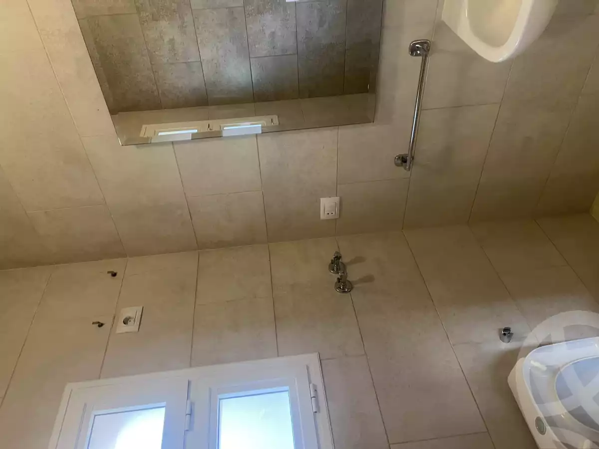 https://aqarmap.com.eg/en/listing/5969460-for-rent-cairo-new-cairo-compounds-hyde-park-centre-ville-hyde-park