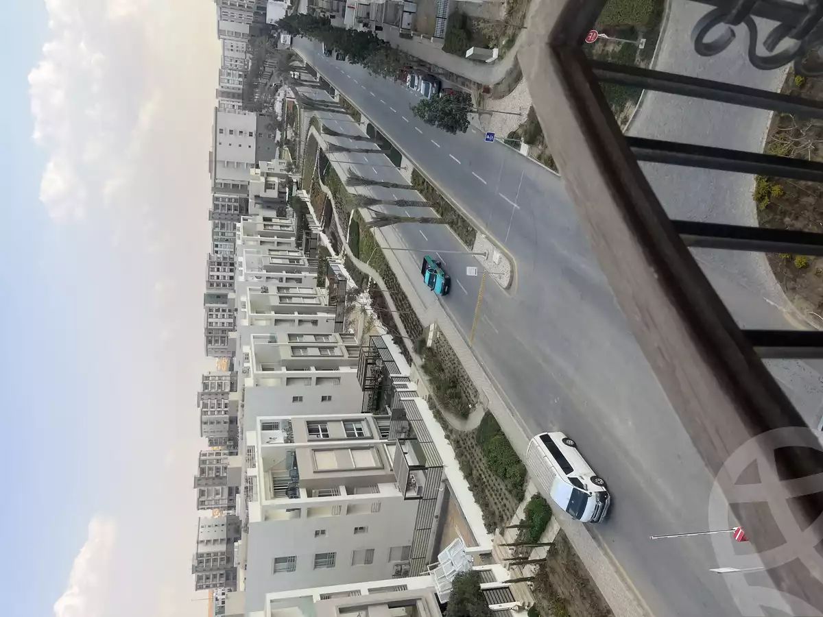 https://aqarmap.com.eg/en/listing/5969460-for-rent-cairo-new-cairo-compounds-hyde-park-centre-ville-hyde-park