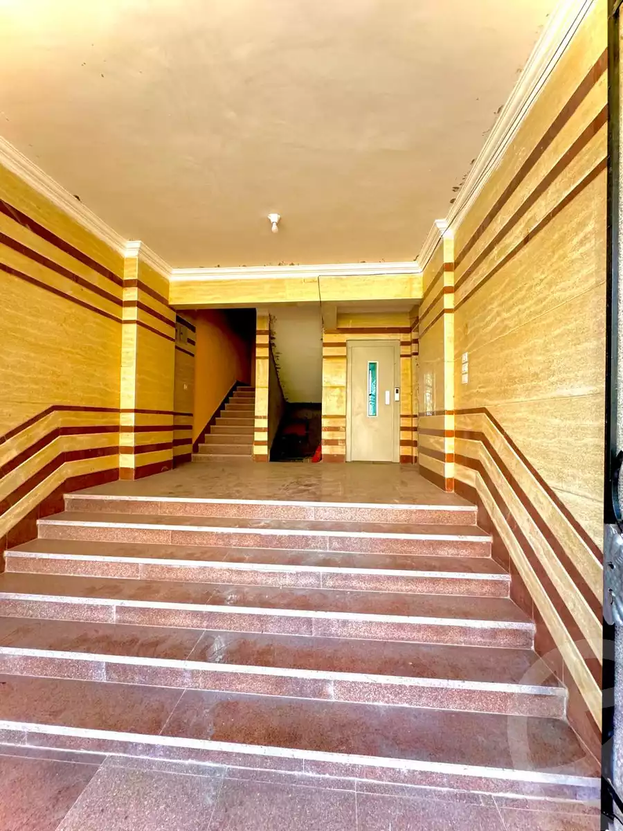 https://aqarmap.com.eg/en/listing/5652171-for-sale-cairo-6th-of-october-el-ahyaa-neighborhood-5th-street-37