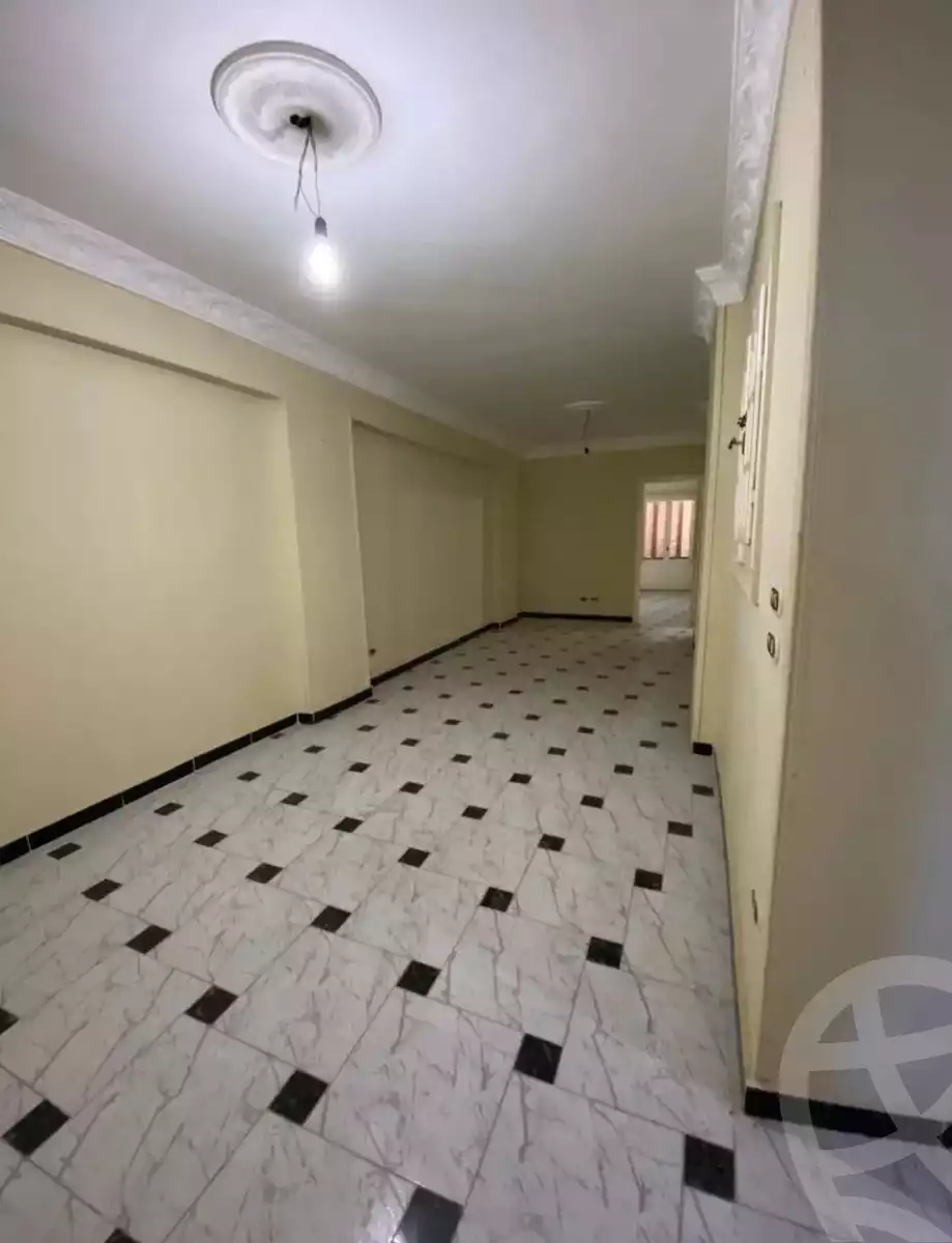 https://aqarmap.com.eg/ar/listing/5652333-for-sale-alexandria-l-jmy-lbytsh-qased-kareem-st