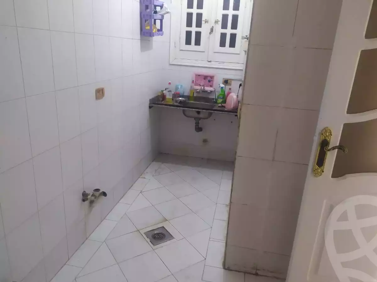 https://aqarmap.com.eg/en/listing/5653300-for-rent-cairo-new-cairo-el-ahyaa-fourth-neighborhood-street-6