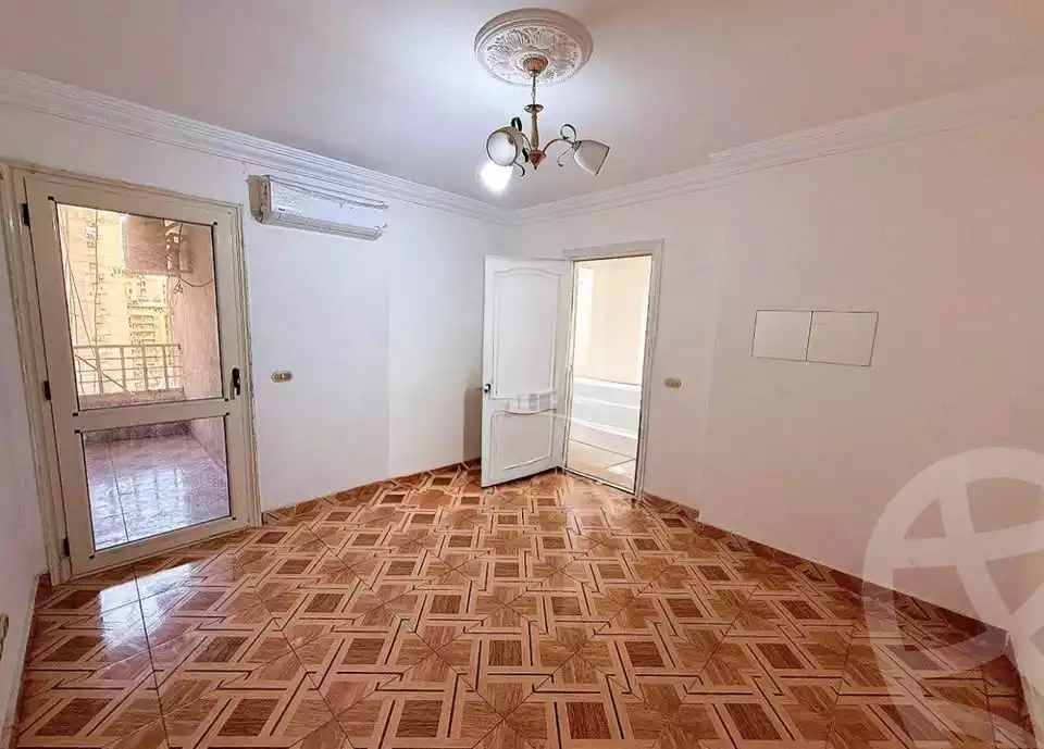 https://aqarmap.com.eg/ar/listing/5653332-for-sale-alexandria-camp-cesar-el-gaish-rd