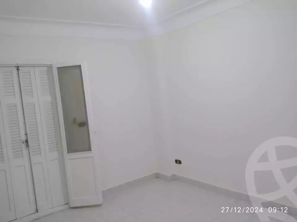 https://aqarmap.com.eg/ar/listing/5653510-for-sale-alexandria-miami-street-56