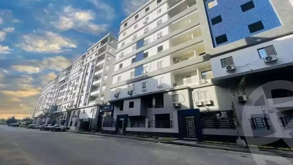 https://aqarmap.com.eg/en/listing/5655473-for-sale-cairo-mokattam-el-hadabah-el-wosta-compounds-vittoria-compound-seven-stars
