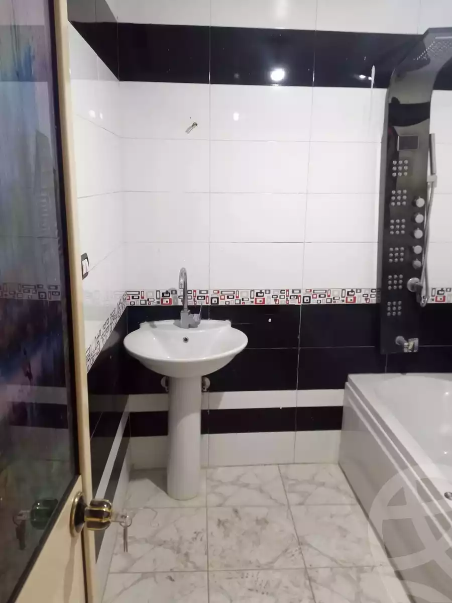 https://aqarmap.com.eg/ar/listing/5655631-for-sale-alexandria-sydy-bshr-sydy-bshr-qbly-rd-lfdly