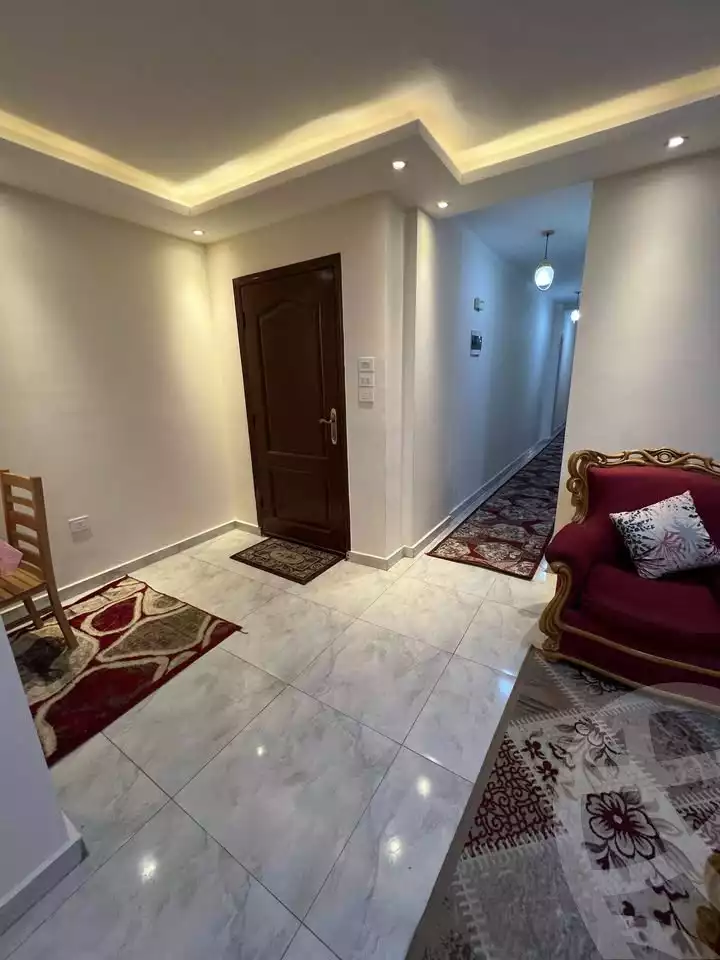 https://aqarmap.com.eg/en/listing/5655746-for-rent-cairo-mokattam-el-hadabah-el-wosta-el-mantaqa-el-khamsa