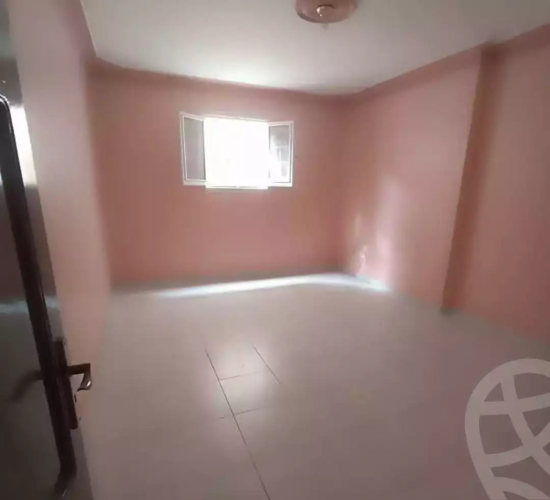 https://aqarmap.com.eg/en/listing/5656318-for-sale-alexandria-ganaklis-shr-mrtdy-bsh