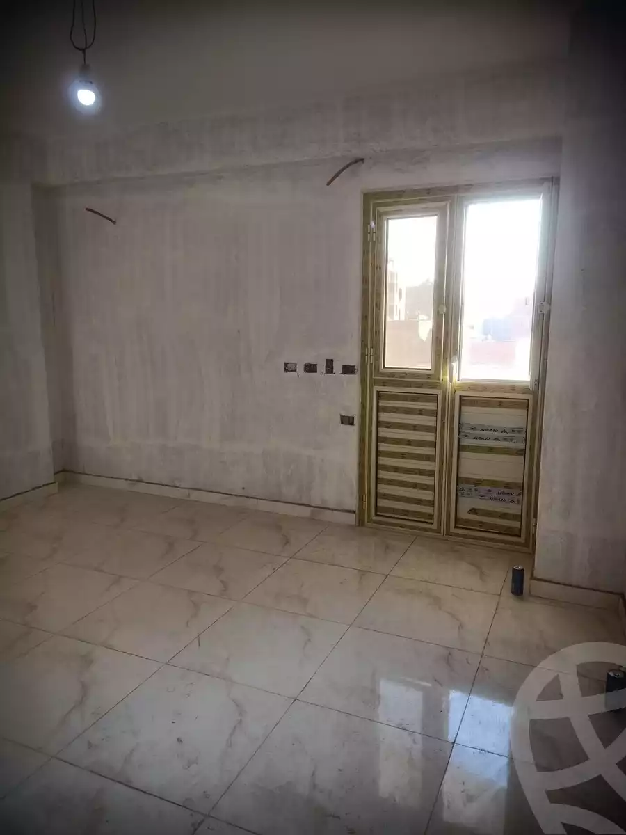 https://aqarmap.com.eg/ar/listing/5658172-for-sale-qalyubia-shubra-el-khaima-el-taawon-city