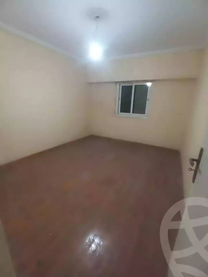 https://aqarmap.com.eg/en/listing/5658752-for-sale-alexandria-glim