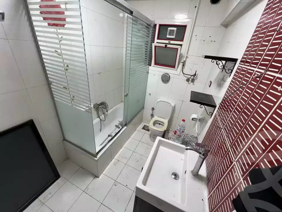 https://aqarmap.com.eg/en/listing/5659178-for-sale-alexandria-zezenia-ibrahim-el-attar-st