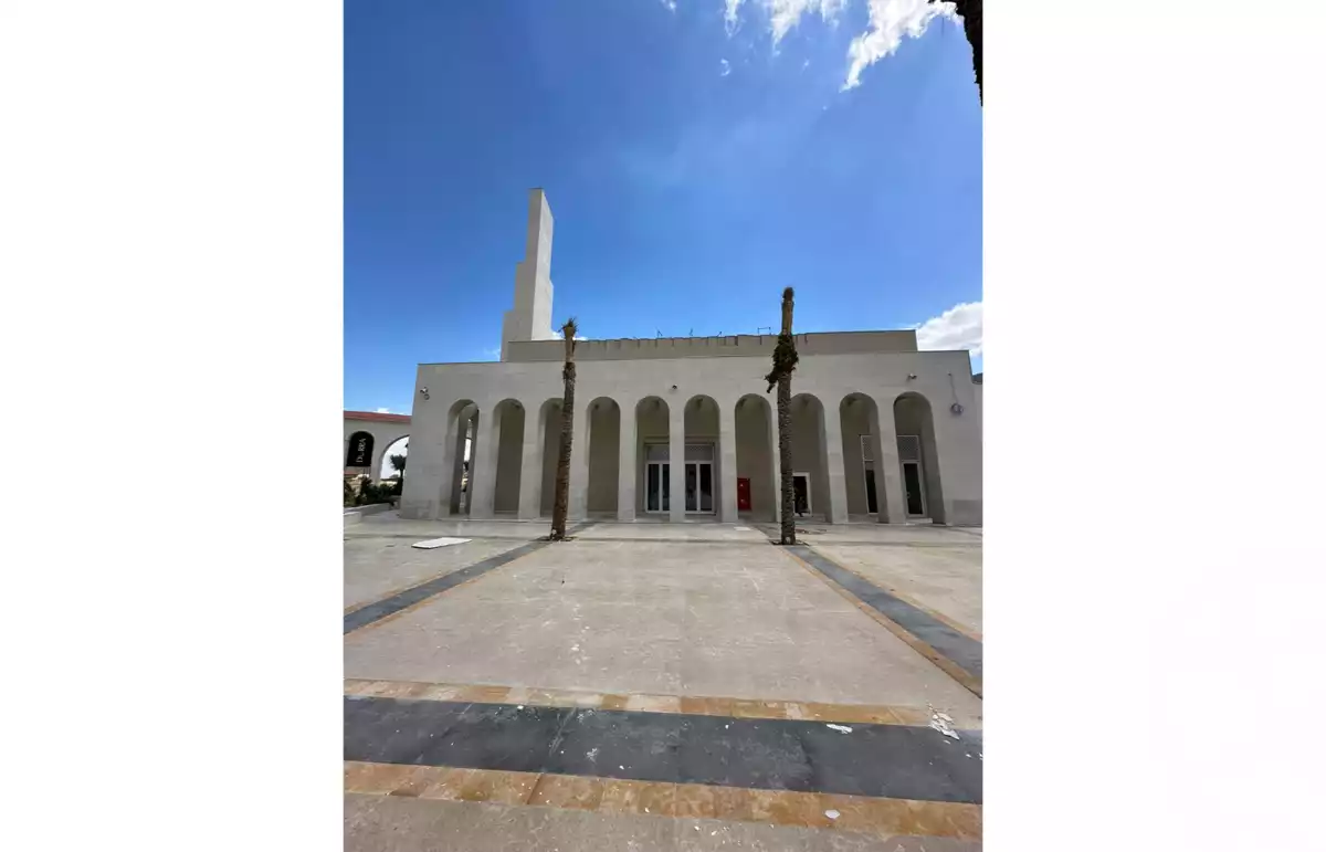 https://aqarmap.com.eg/en/listing/5661415-for-sale-cairo-el-sheikh-zayed-city-compounds-kmbwnd-fyldj-wyst-dr-llttwyr