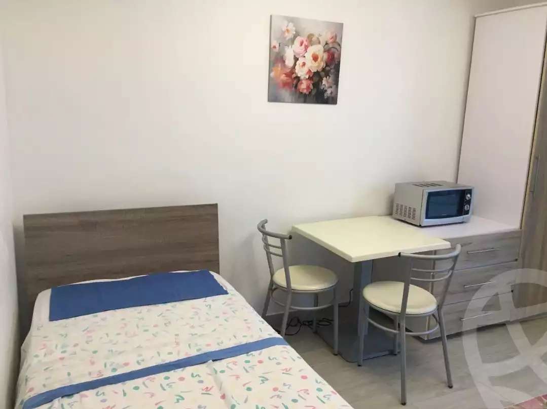 https://aqarmap.com.eg/en/listing/5657420-for-rent-cairo-el-sheikh-zayed-city-compounds-kmbwnd-wyst-twn-swdyk