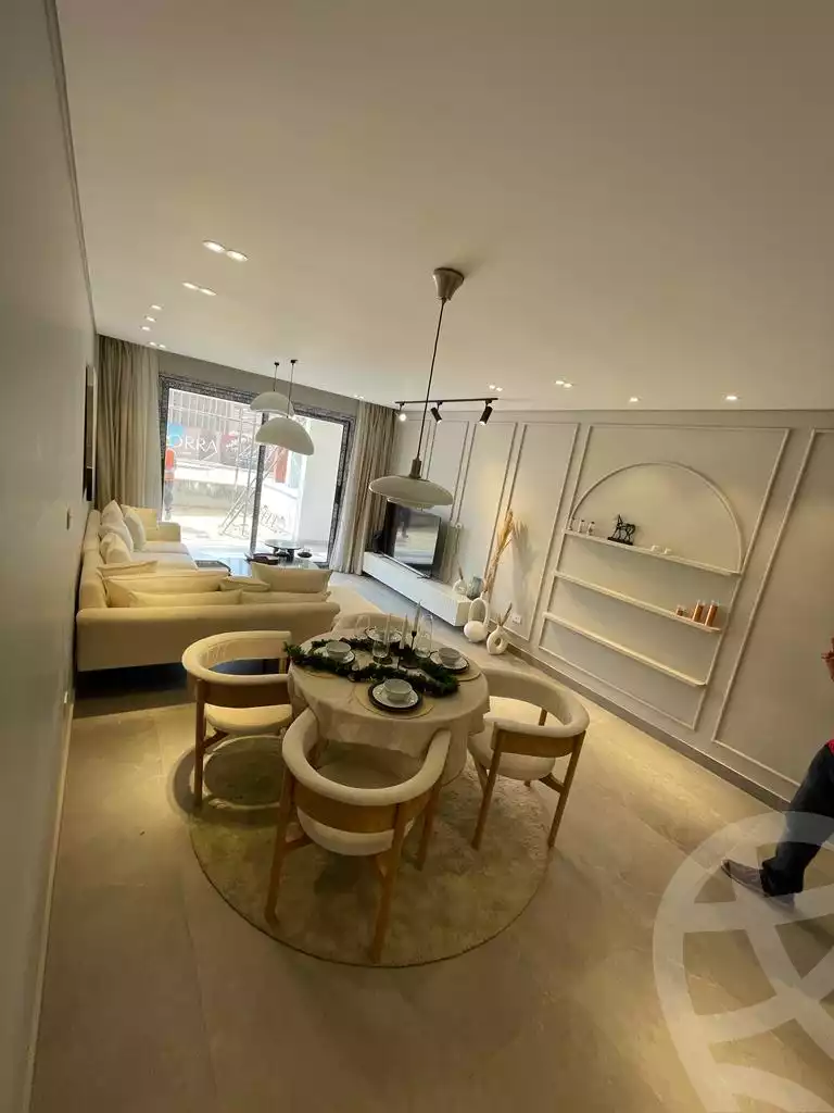 https://aqarmap.com.eg/ar/listing/5662069-for-sale-cairo-el-sheikh-zayed-city-compounds-kmbwnd-fyldj-wyst-dr-llttwyr