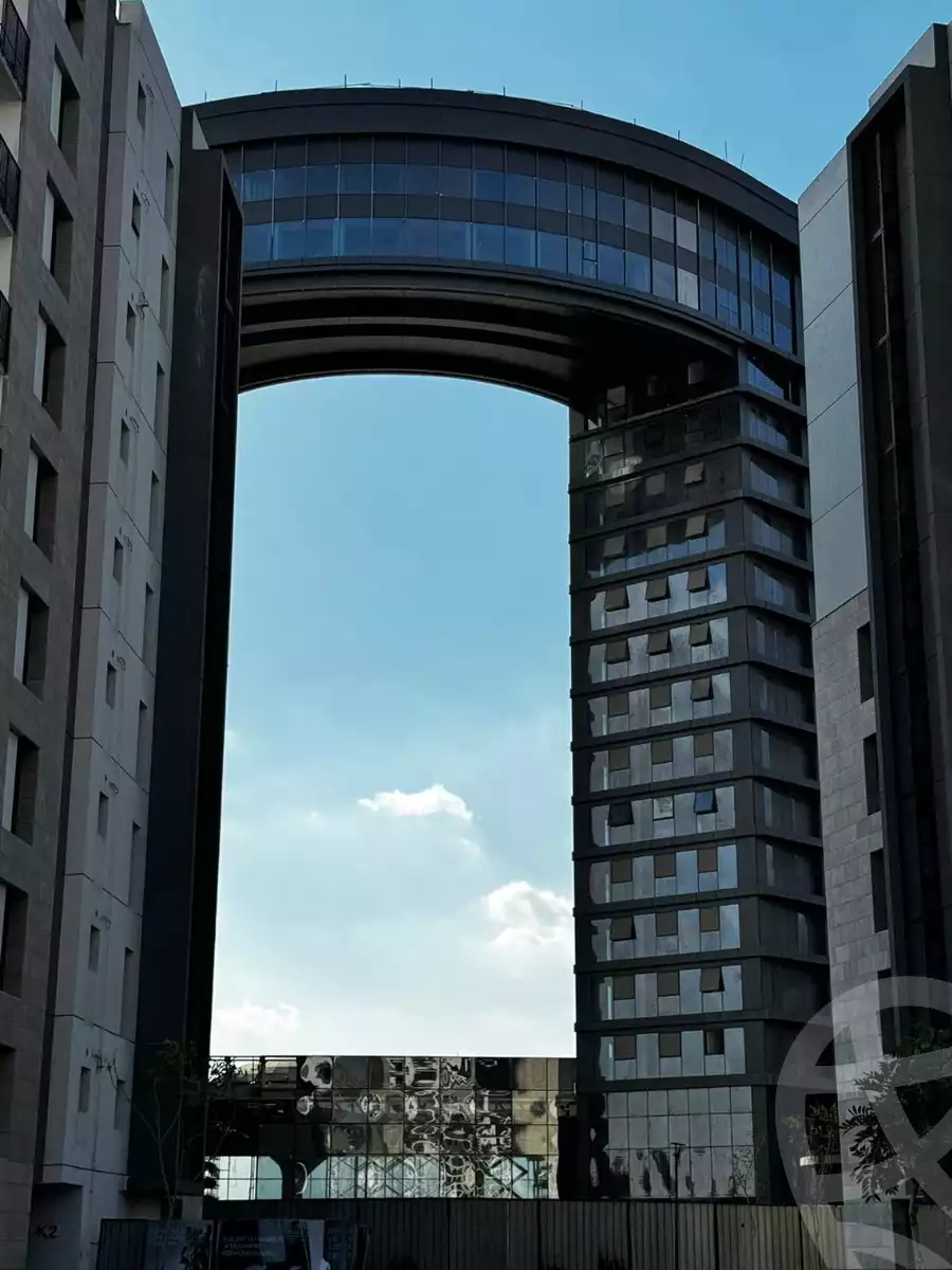 https://aqarmap.com.eg/ar/listing/5662319-for-sale-cairo-el-sheikh-zayed-city-compounds-zyd-wr-llttwyr-the-village-views