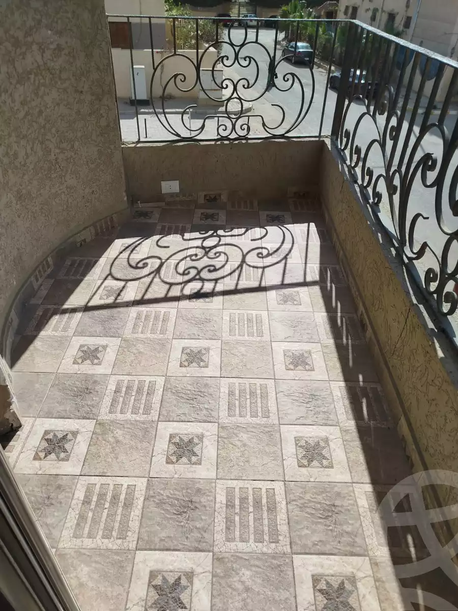 https://aqarmap.com.eg/en/listing/5649033-for-sale-cairo-new-cairo-compounds-kmbwnd-lnkhyl