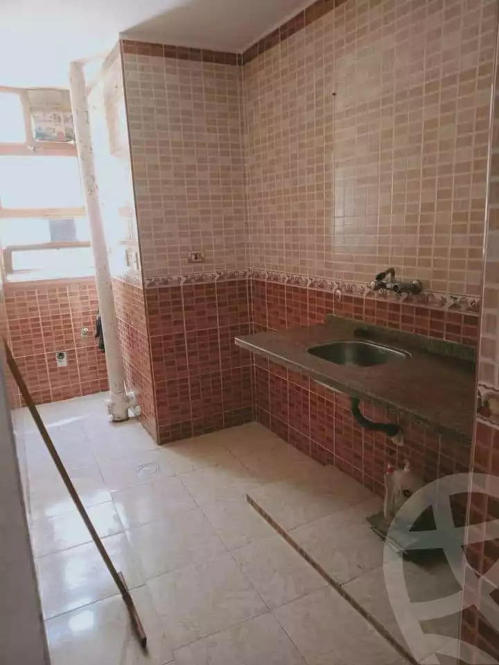 https://aqarmap.com.eg/en/listing/5662960-for-sale-alexandria-l-jmy-el-hanouvel-al-asdakaa-st