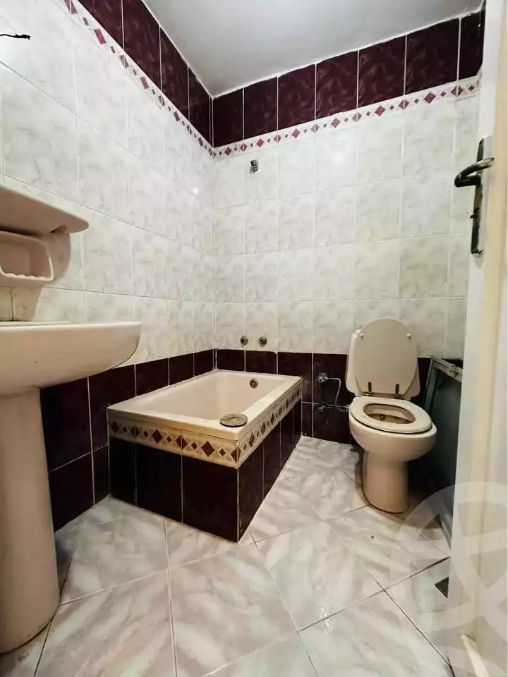 https://aqarmap.com.eg/en/listing/5663224-for-sale-alexandria-l-jmy-shataa-el-nakheel