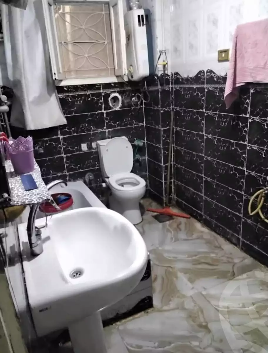 https://aqarmap.com.eg/ar/listing/5667012-for-sale-cairo-ain-shams-6-october-st