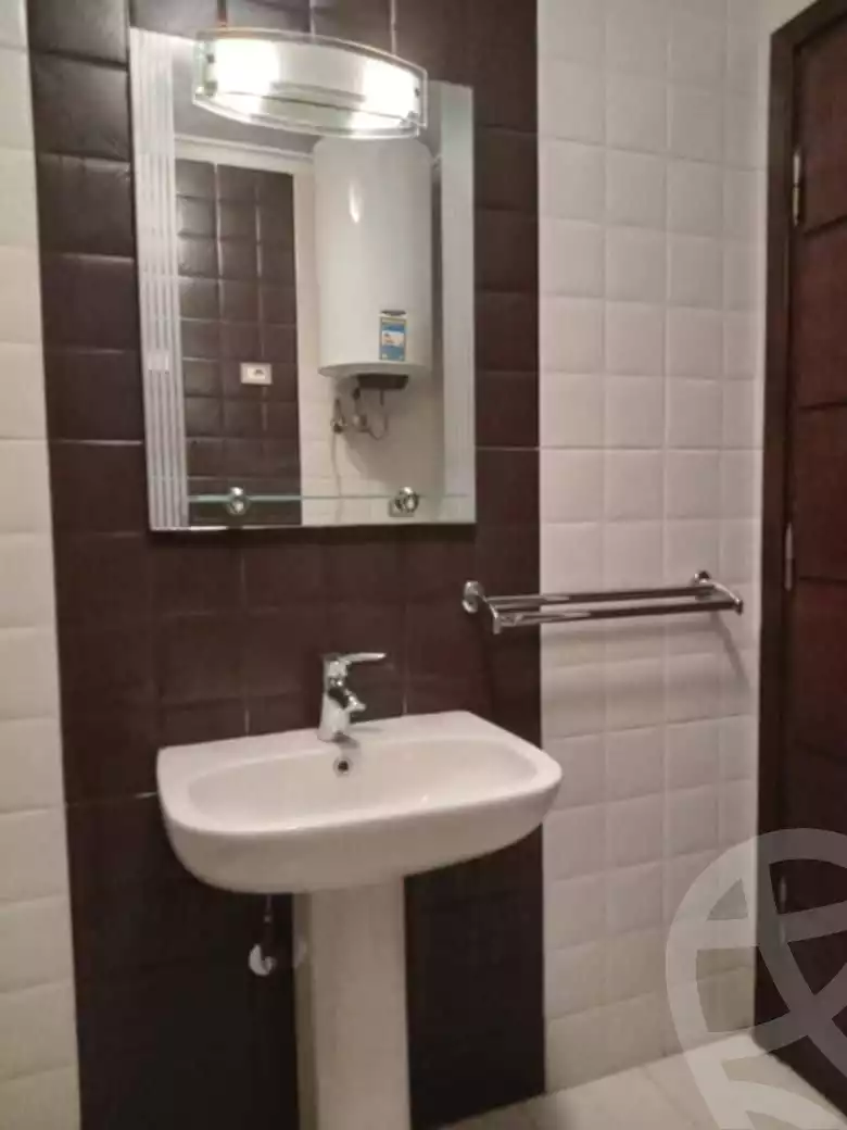 https://aqarmap.com.eg/en/listing/5668233-for-sale-cairo-ain-shams-ahmed-esmat-st