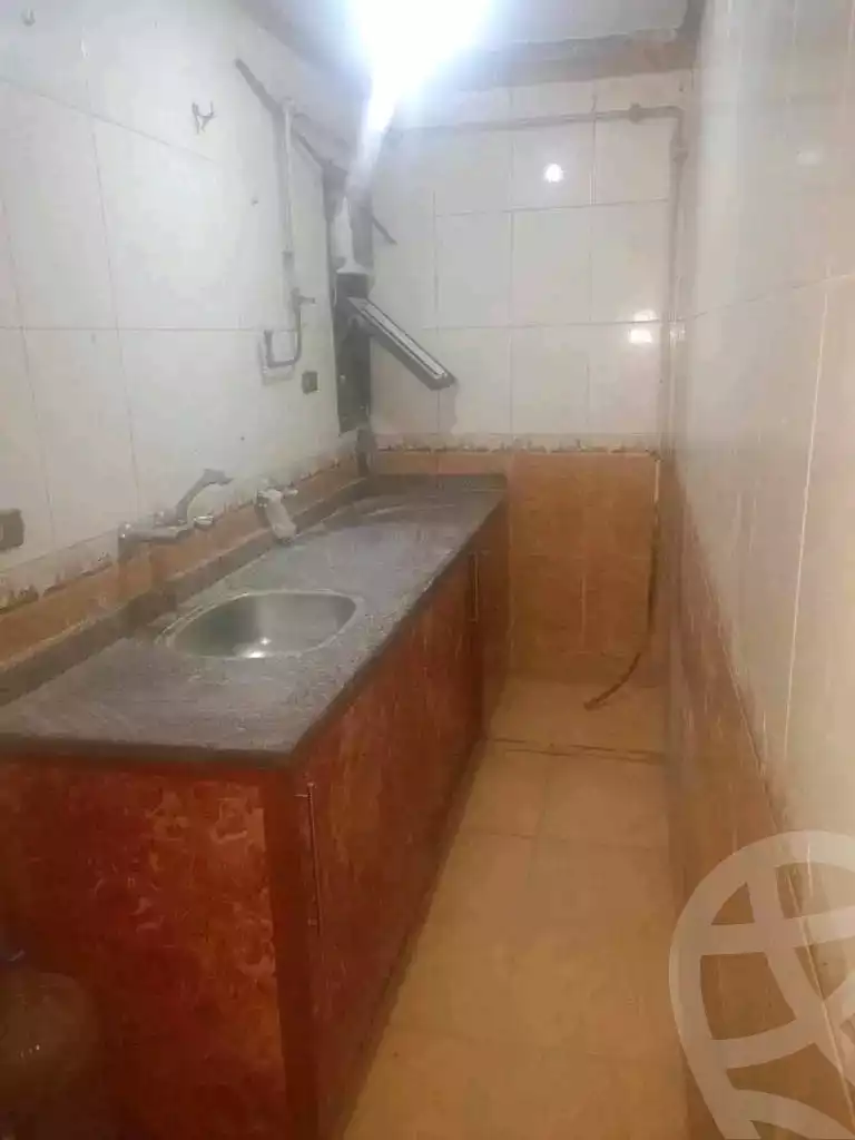 https://aqarmap.com.eg/en/listing/5672935-for-rent-alexandria-l-jmy-lbytsh-el-hay-st