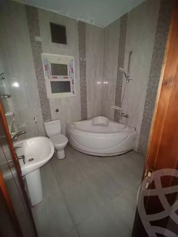 https://aqarmap.com.eg/en/listing/5677519-for-sale-dakahlia-mansoura-shr-lz-frn