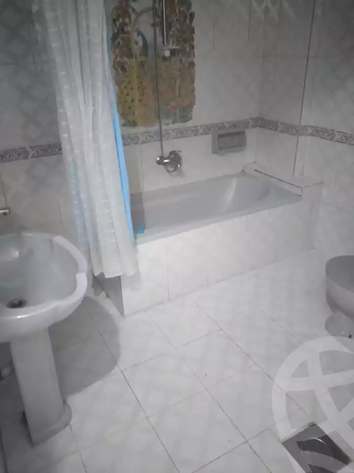 https://aqarmap.com.eg/en/listing/5681327-for-sale-alexandria-l-jmy-el-daresa-st