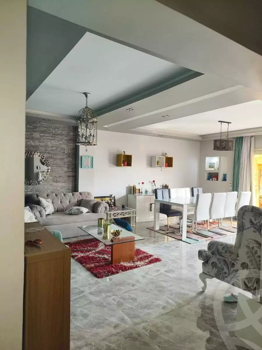 https://aqarmap.com.eg/ar/listing/5682108-for-sale-cairo-6th-of-october-el-ahyaa-neighborhood-2nd-dr-moustafa-mosharafa-st
