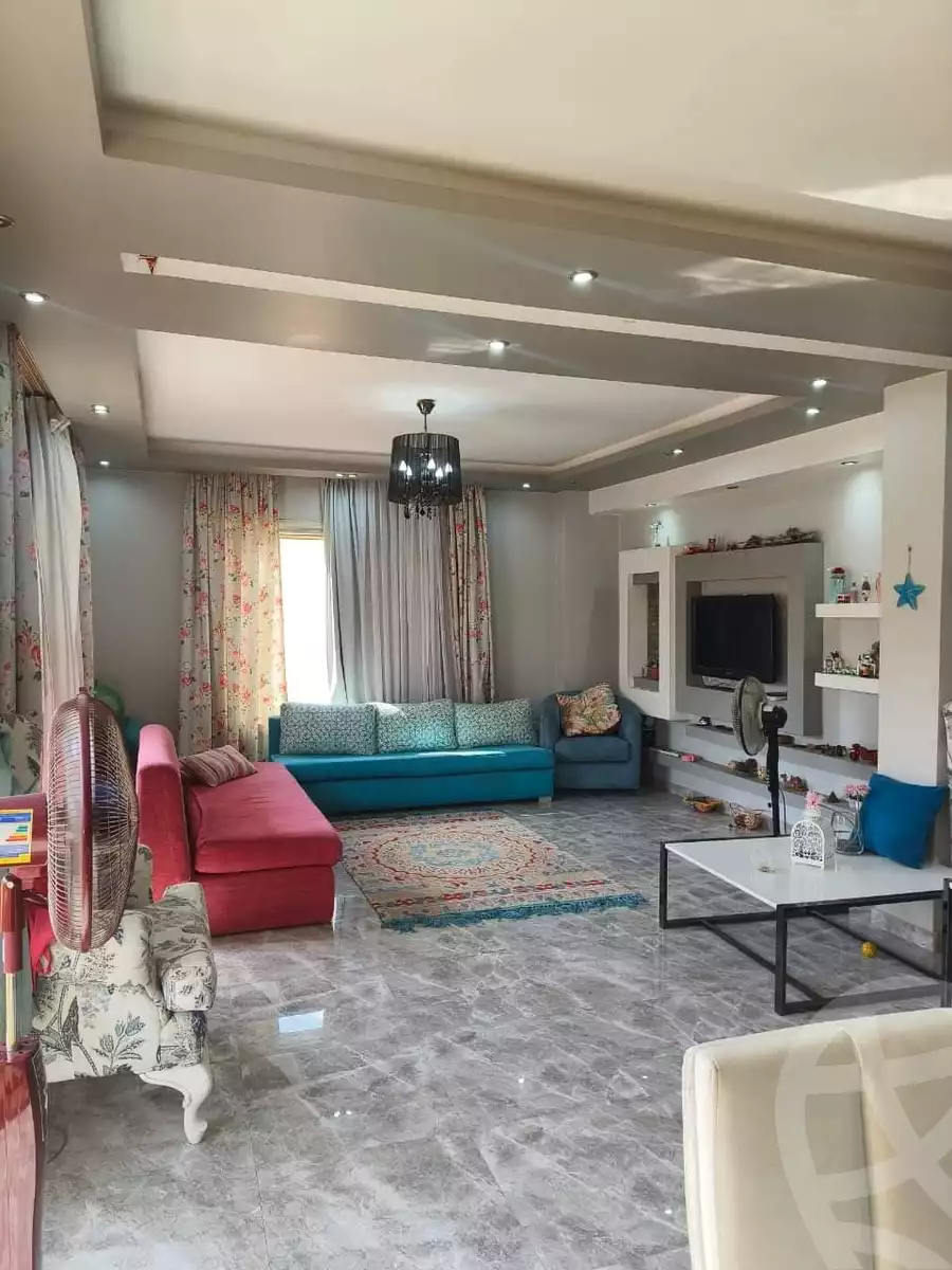 https://aqarmap.com.eg/ar/listing/5682108-for-sale-cairo-6th-of-october-el-ahyaa-neighborhood-2nd-dr-moustafa-mosharafa-st