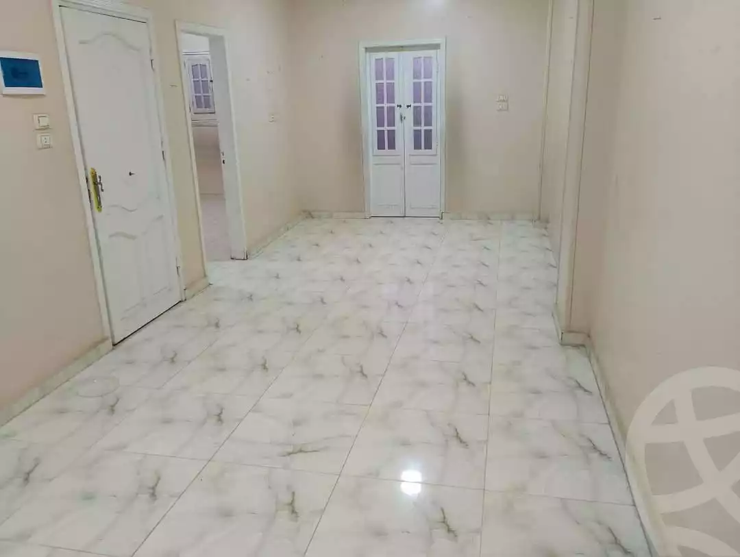 https://aqarmap.com.eg/ar/listing/5683104-for-rent-cairo-helwan-mnshy-yn-hlwn