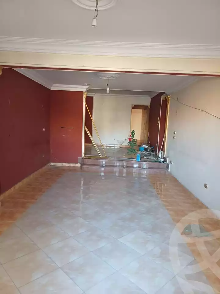 https://aqarmap.com.eg/ar/listing/5683958-for-rent-cairo-mokattam-lhdb-l-ly-shareaa-9