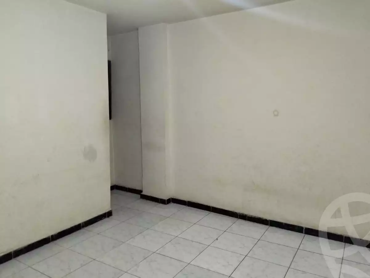 https://aqarmap.com.eg/en/listing/5685495-for-rent-alexandria-l-jmy-el-kilo-21