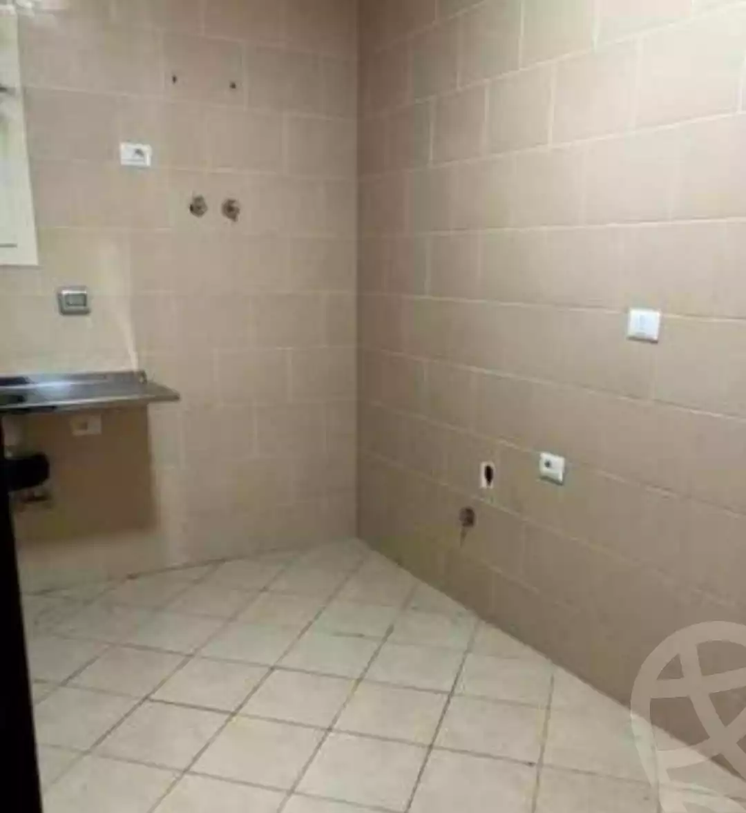 https://aqarmap.com.eg/en/listing/5685665-for-sale-cairo-el-sheikh-zayed-city-compounds-dh-drys