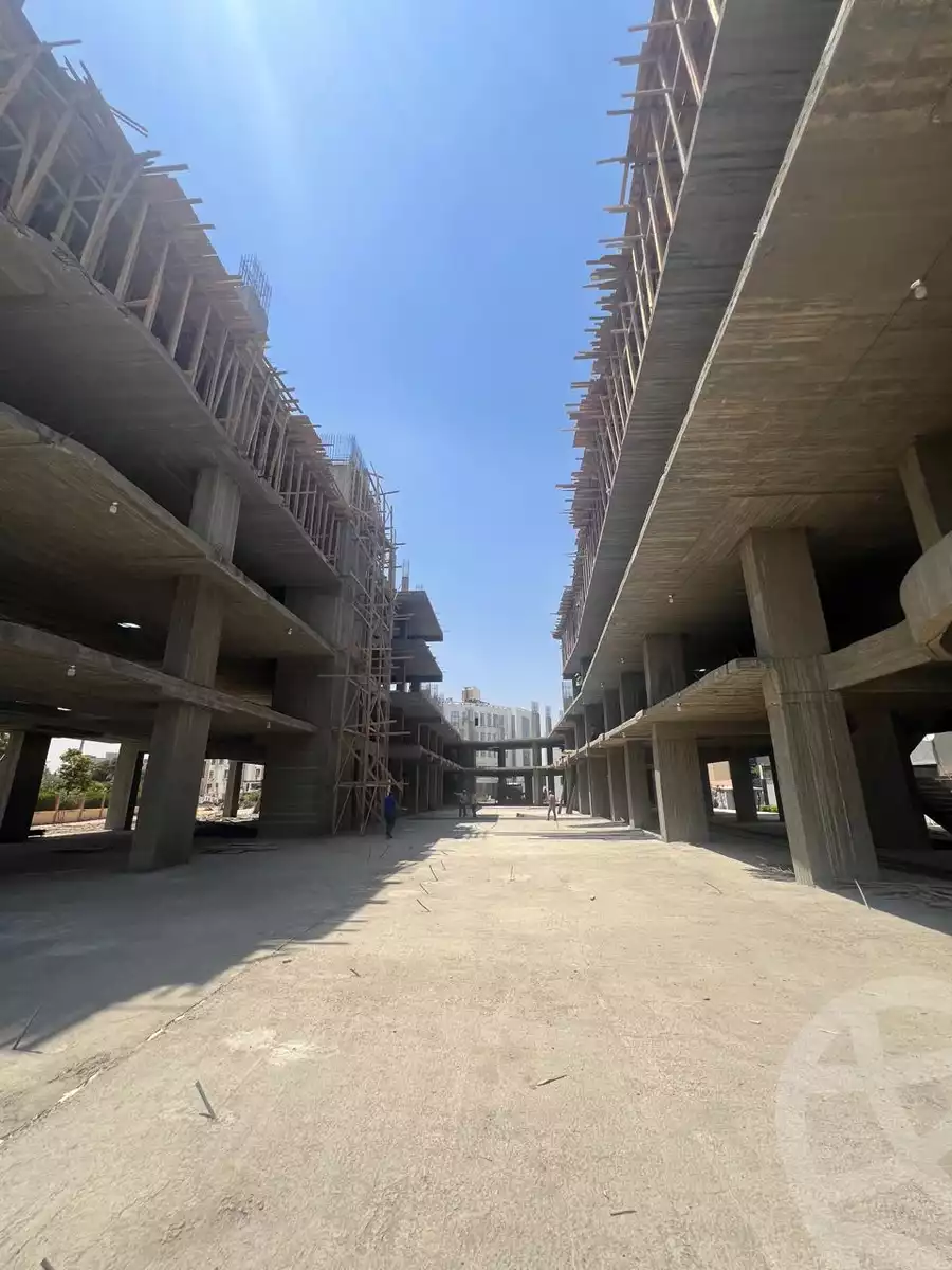 https://aqarmap.com.eg/ar/listing/5688710-for-sale-cairo-el-sheikh-zayed-city-compounds-101-mall