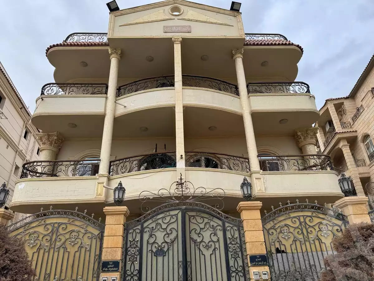 https://aqarmap.com.eg/en/listing/5788519-for-rent-cairo-new-cairo-first-settlement-mhwr-mstfy-kml