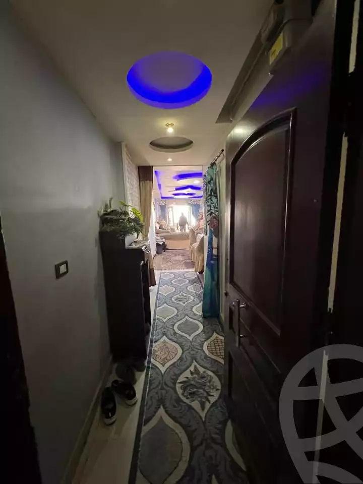 https://aqarmap.com.eg/ar/listing/5689518-for-sale-alexandria-moharram-bey-kanal-al-mahmoudeya-al-bahri-st