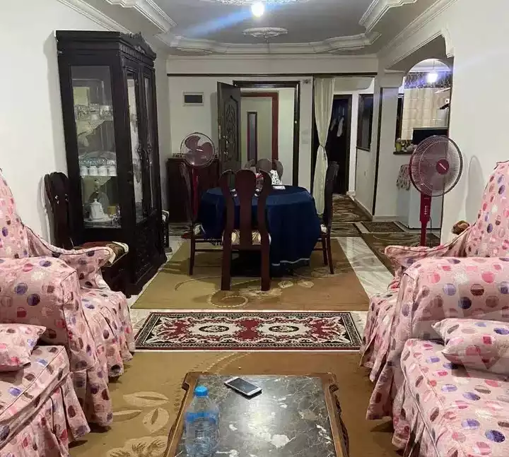 https://aqarmap.com.eg/ar/listing/5690362-for-sale-alexandria-l-jmy-lbytsh-el-saleheen-mosque-st