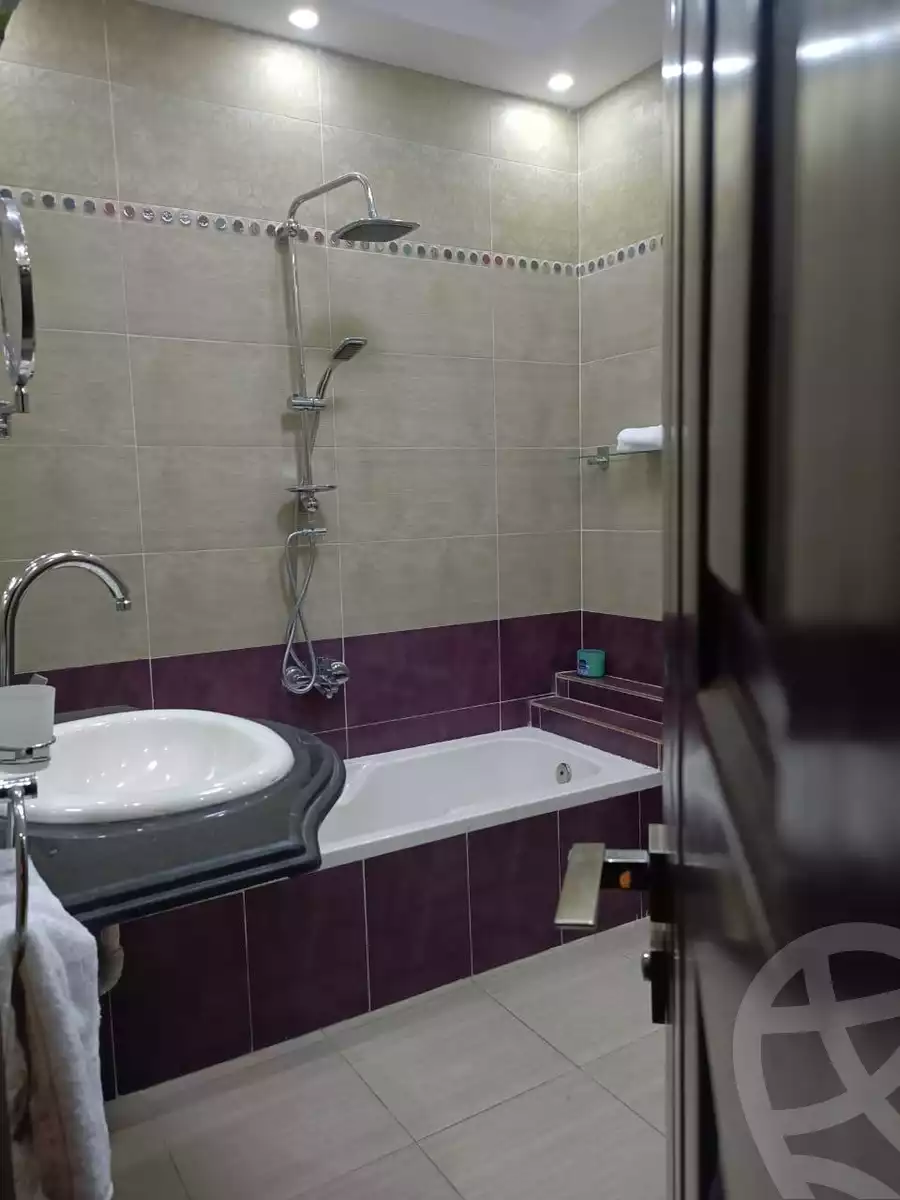 https://aqarmap.com.eg/en/listing/5690952-for-rent-cairo-hadayek-el-ahram