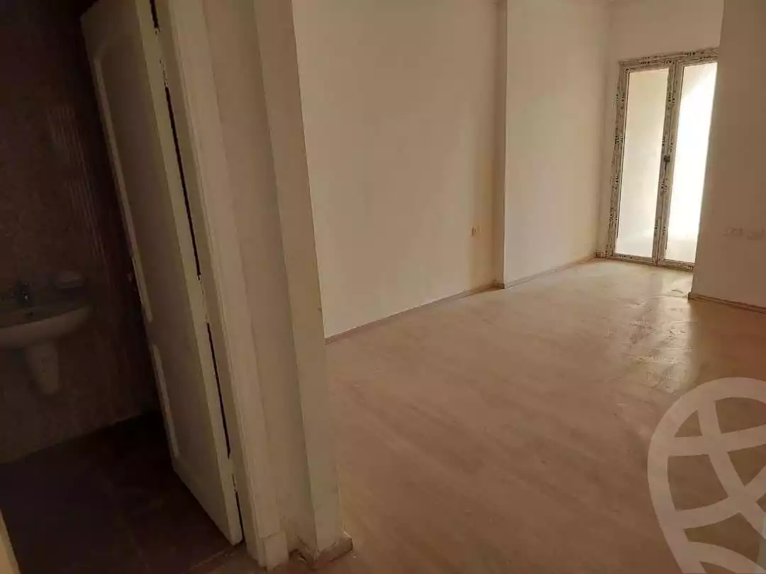 https://aqarmap.com.eg/en/listing/5693284-for-rent-cairo-el-maadi-compounds-hayah-degla-compound