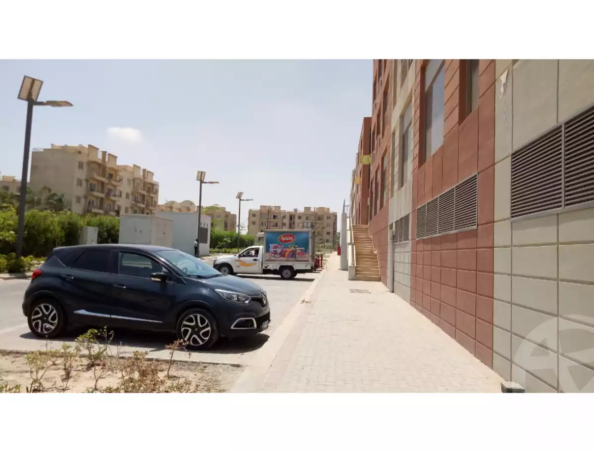 https://aqarmap.com.eg/ar/listing/5695316-for-rent-cairo-el-sheikh-zayed-city-compounds-the-courtyard-mall-dorra