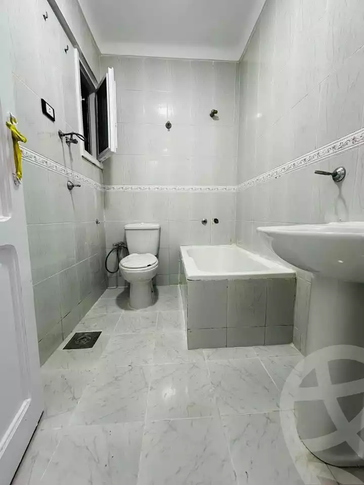 https://aqarmap.com.eg/en/listing/5696191-for-sale-alexandria-l-jmy-shataa-el-nakheel