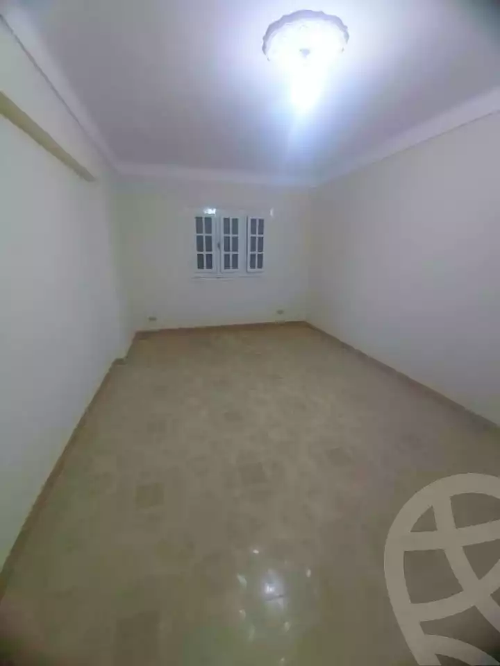 https://aqarmap.com.eg/en/listing/5697444-for-sale-alexandria-ganaklis-el-arwam-church-st