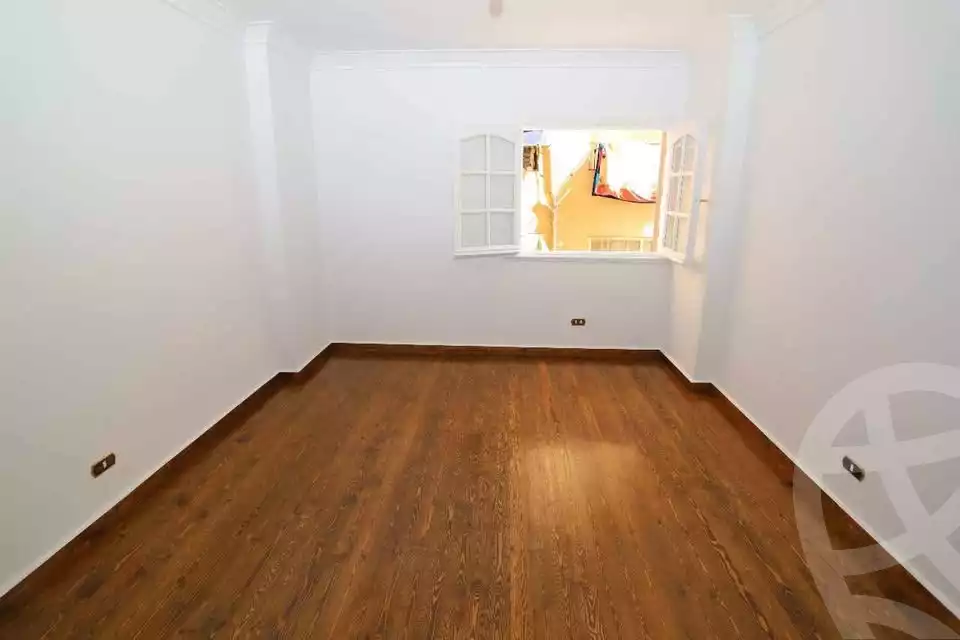 https://aqarmap.com.eg/en/listing/5697882-for-rent-alexandria-zezenia